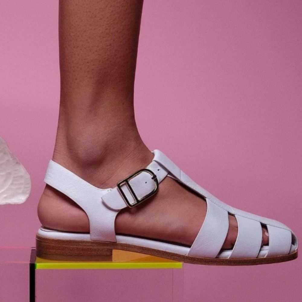 Deltan Abbey Leather Fisherman Flats